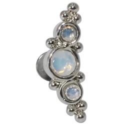 Пирсинг микролабрет с тремя снежными опалами